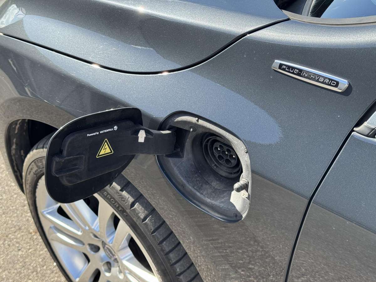 Volvo V60 2015 — photo 6