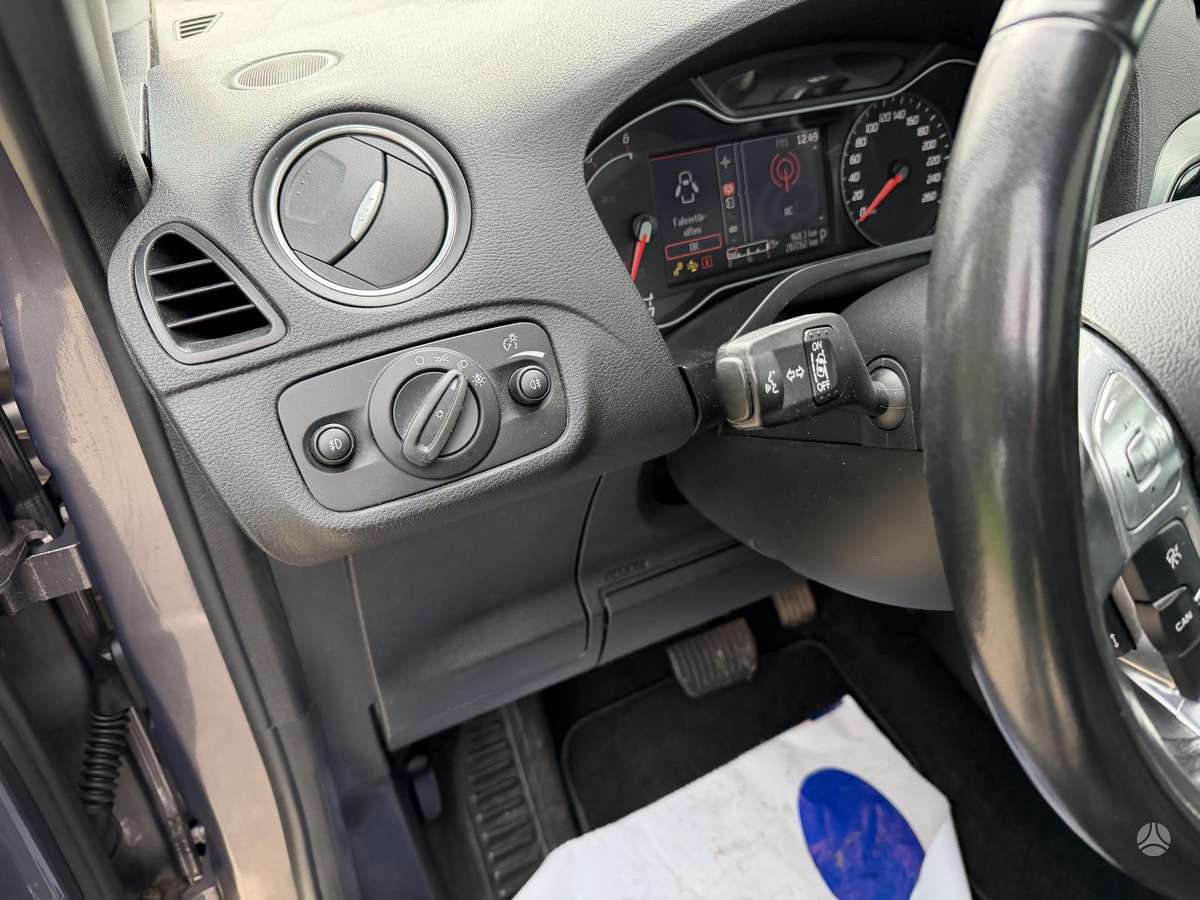 Ford S-MAX 2014 — photo 22