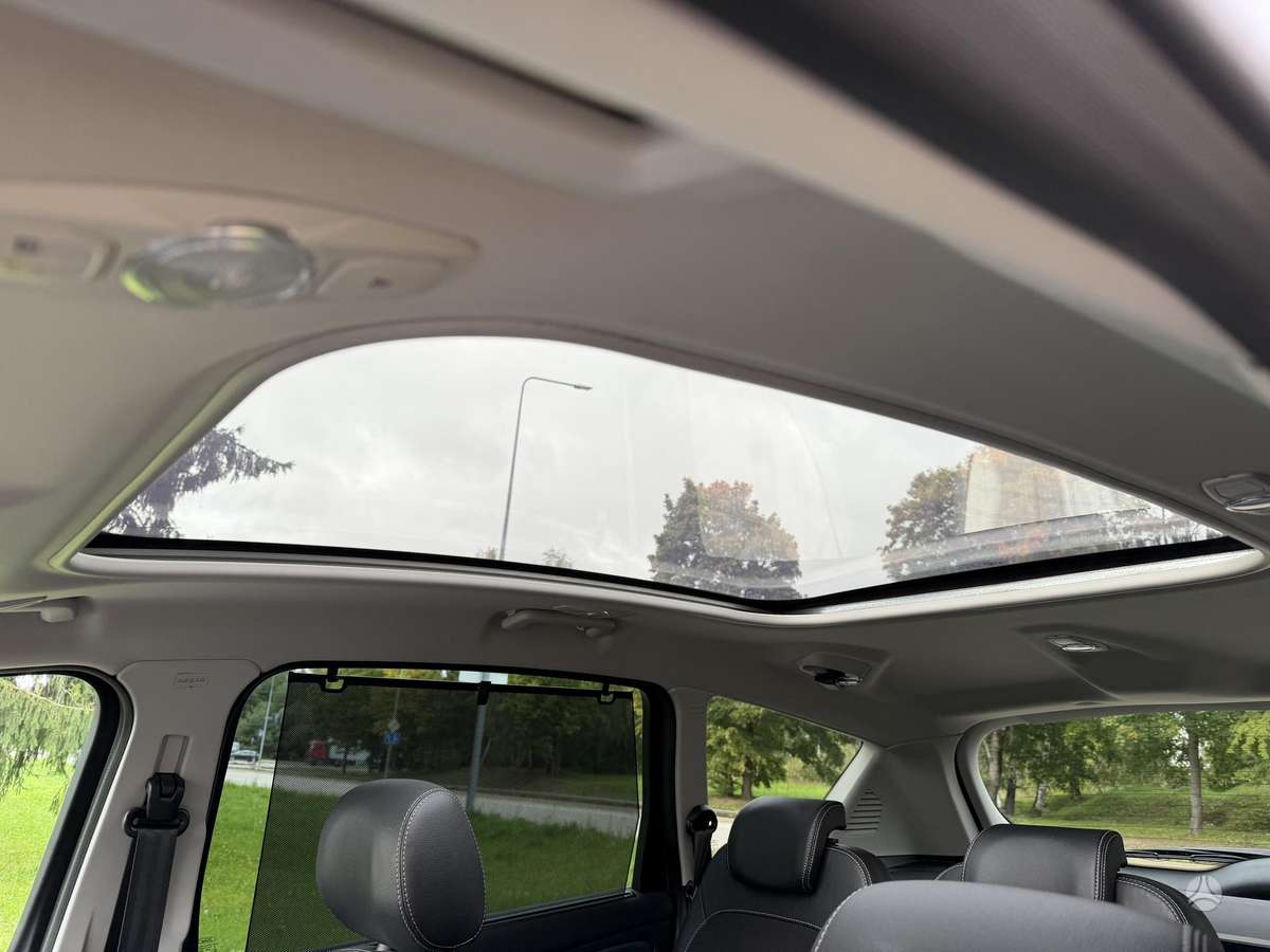 Ford S-MAX 2014 — photo 26