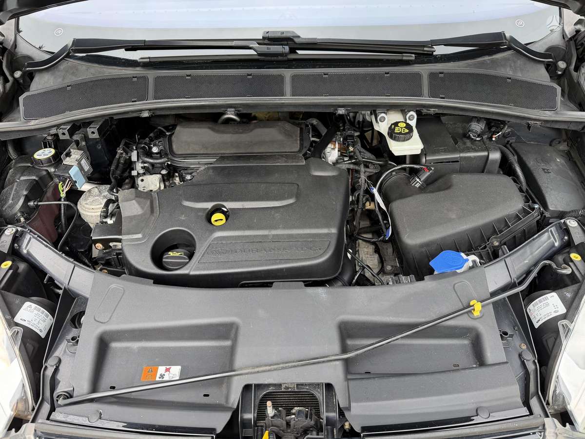 Ford S-MAX 2014 — photo 31