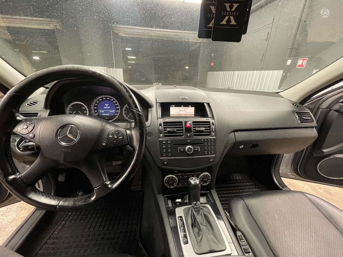 Mercedes-Benz C200 2008 — photo 9