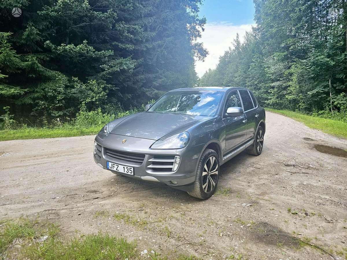 Porsche Cayenne 2008 — interior