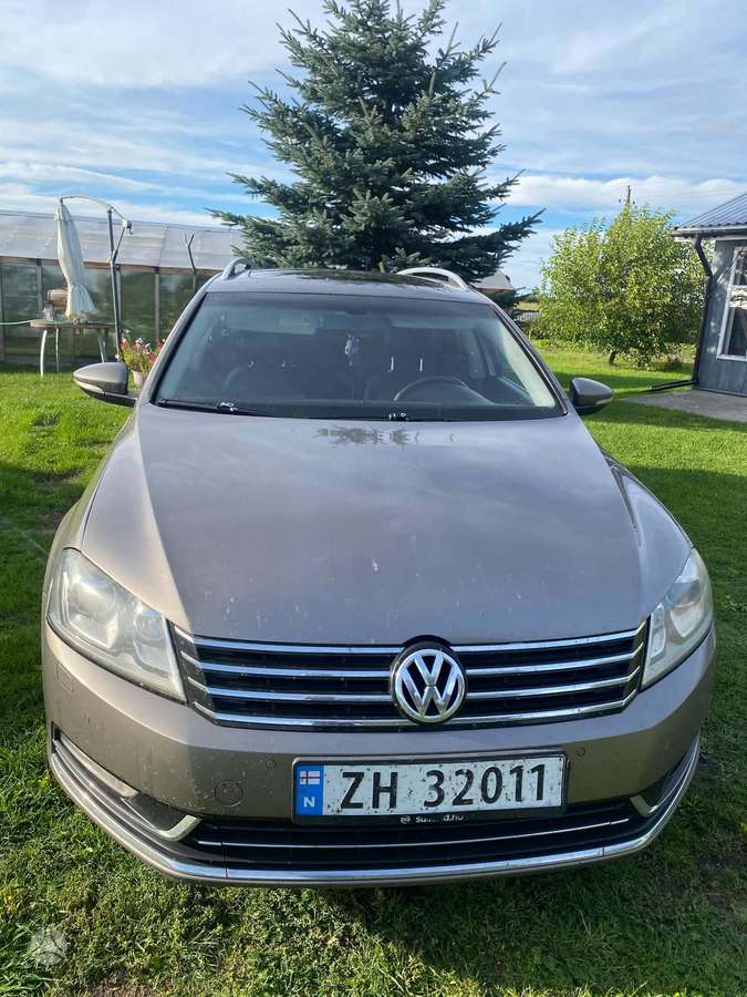 Volkswagen Passat, 2011