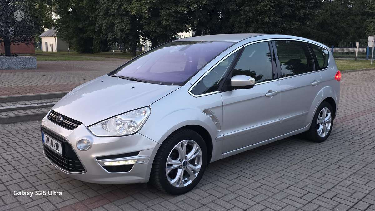 Ford S-MAX 2012 — photo 14
