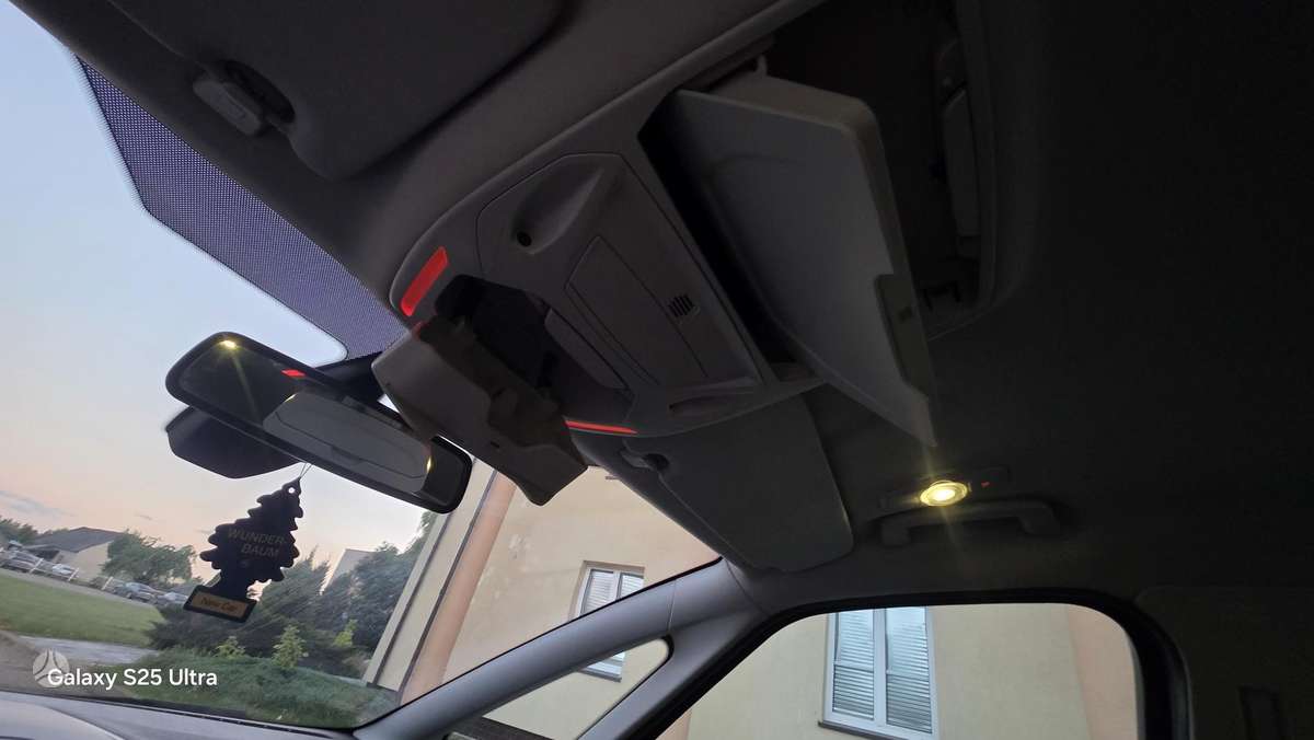 Ford S-MAX 2012 — photo 23