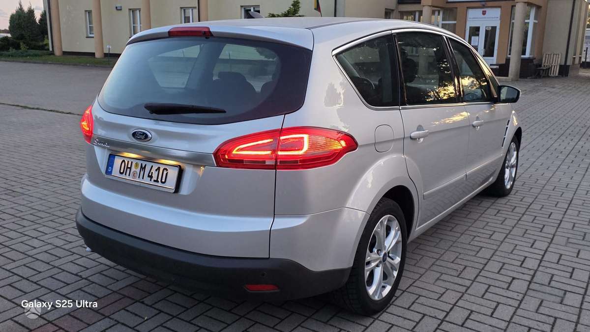 Ford S-MAX 2012 — engine 2000 cm³, 140 HP (103kW)