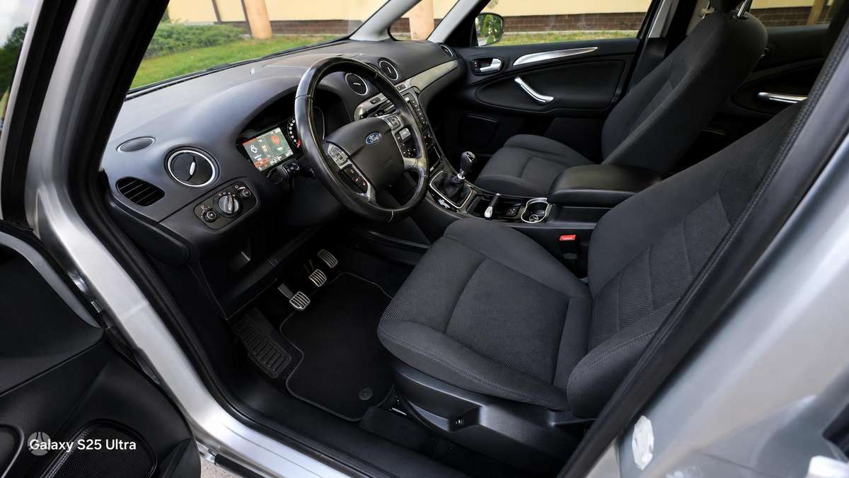 Ford S-MAX 2012 — photo 6