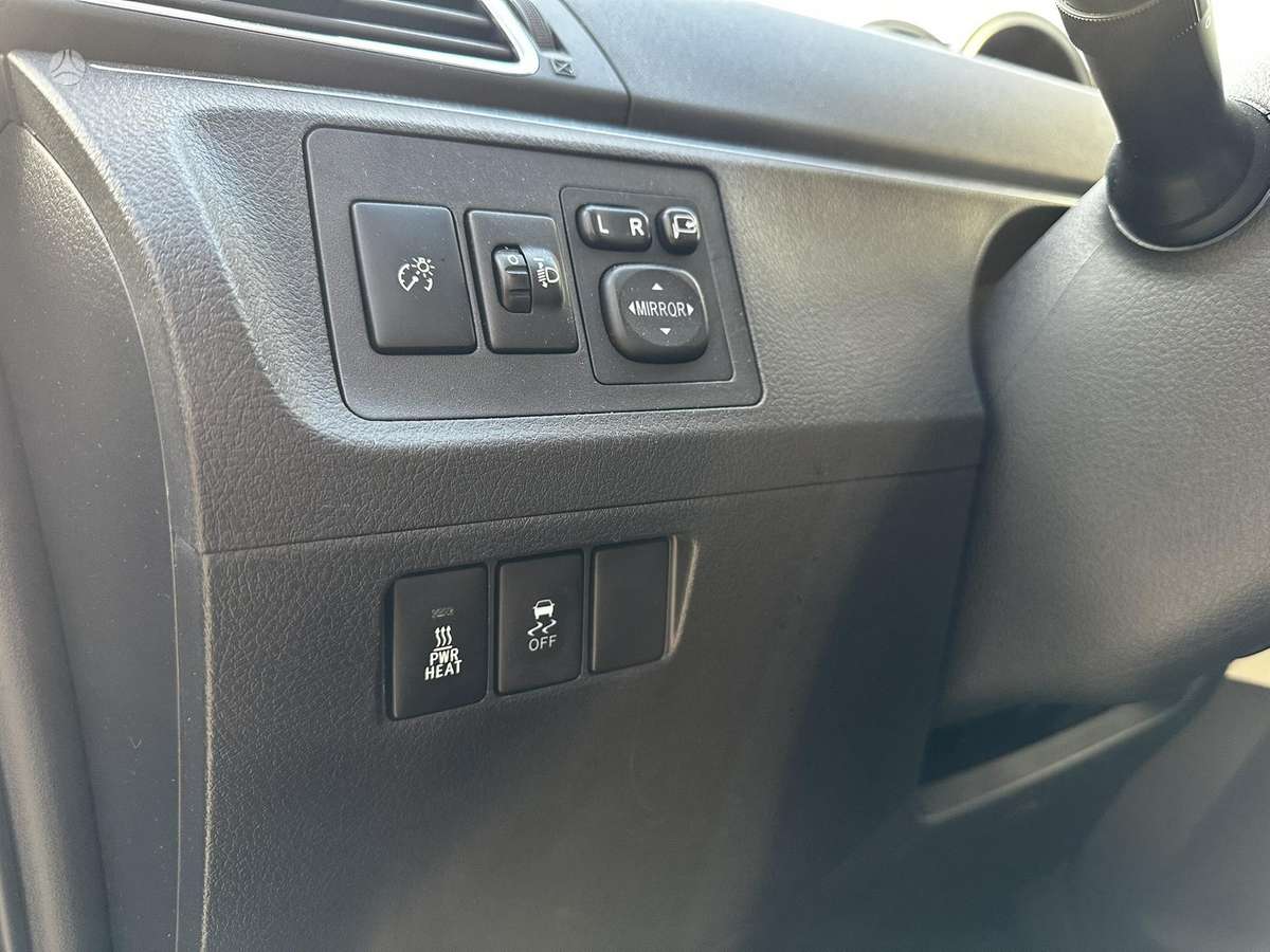 Toyota Verso 2014 — photo 25