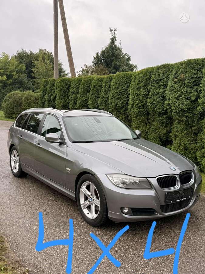 BMW 320 2011 — photo 10