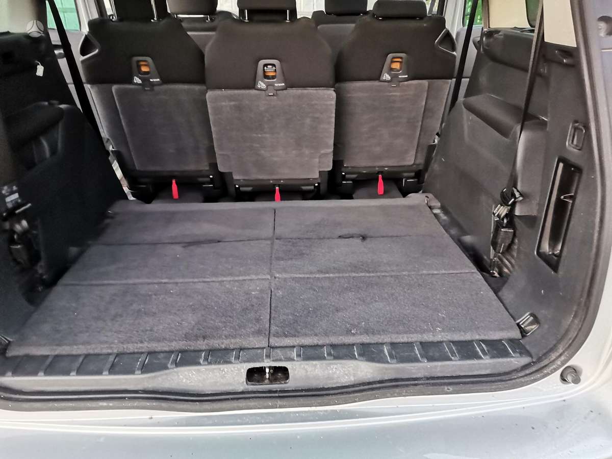 Peugeot 5008 2012 — photo 20