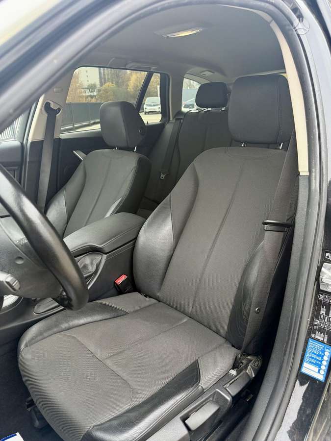 BMW 320 2013 — photo 10