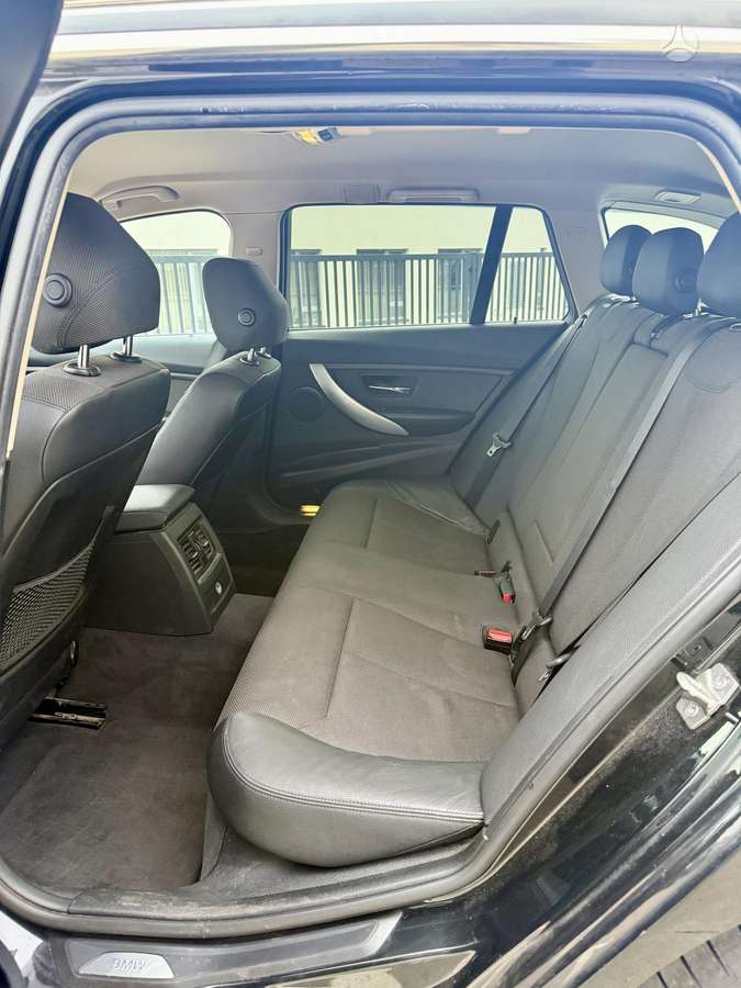 BMW 320 2013 — photo 11