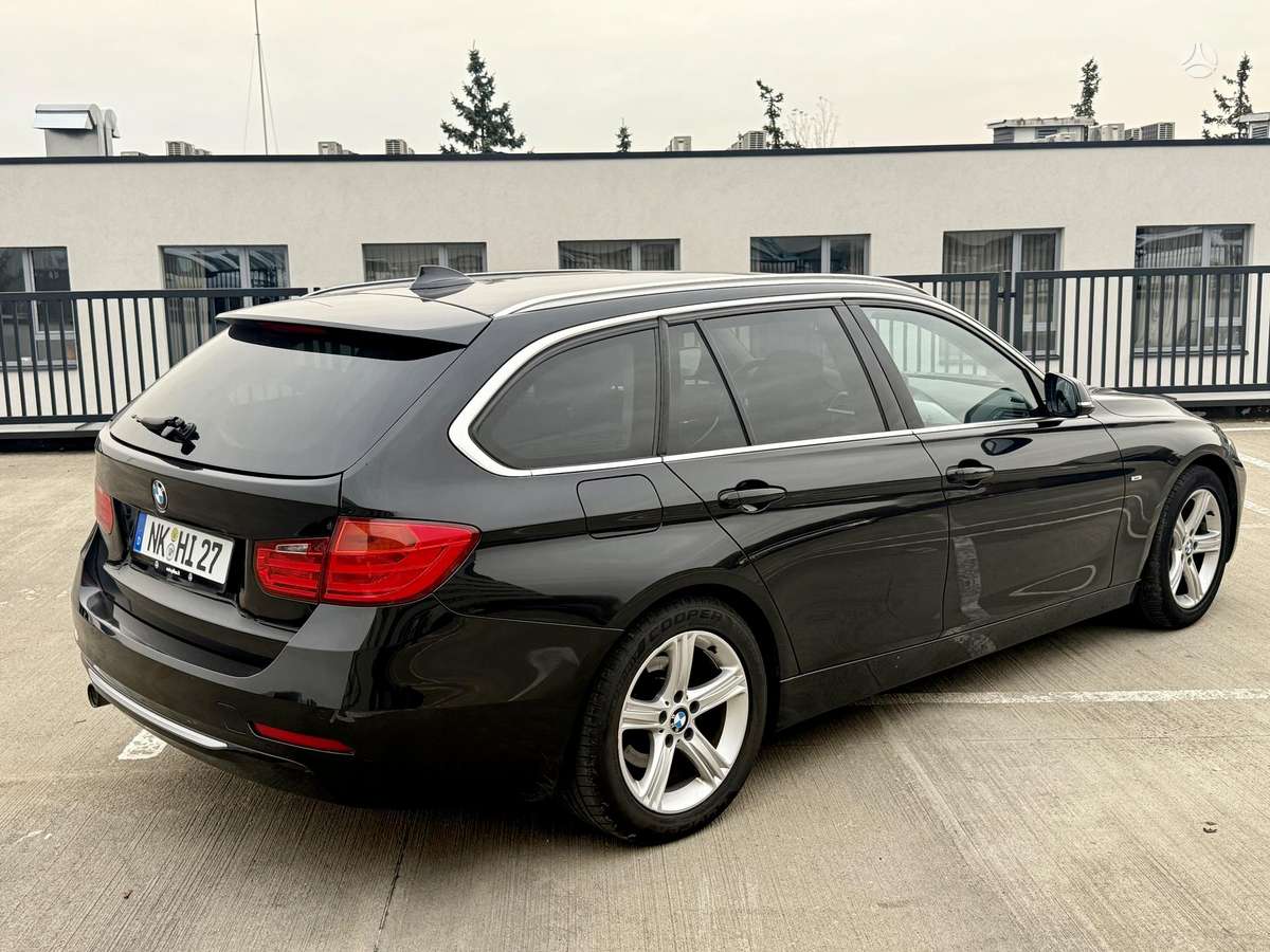 BMW 320 2013 — interior