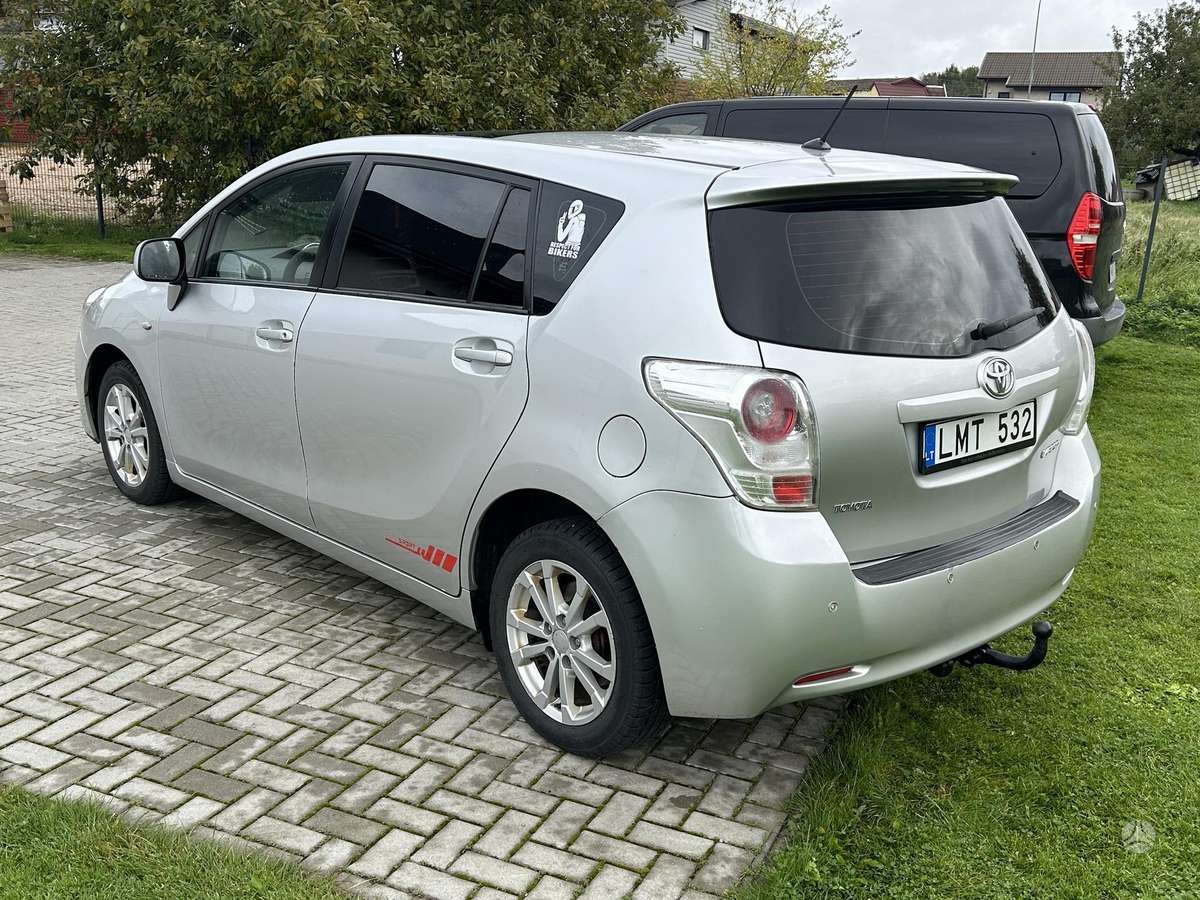 Toyota Verso 2011 — photo 5