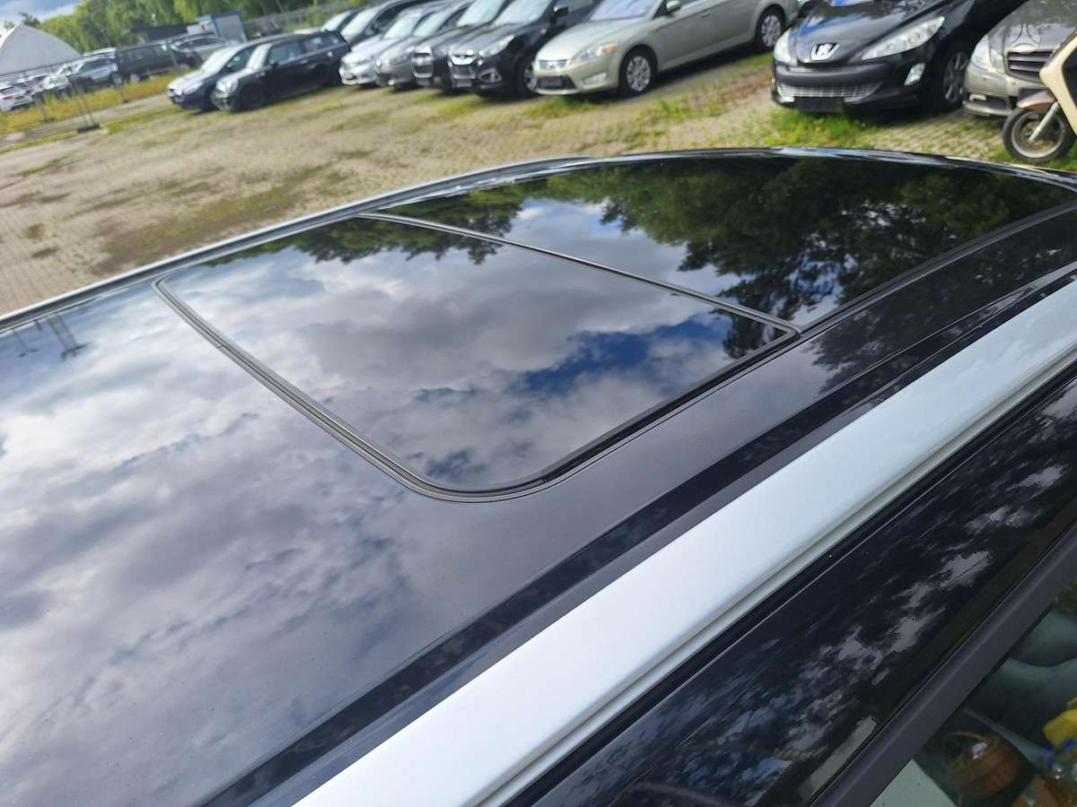 Volvo XC60 2010 — photo 11