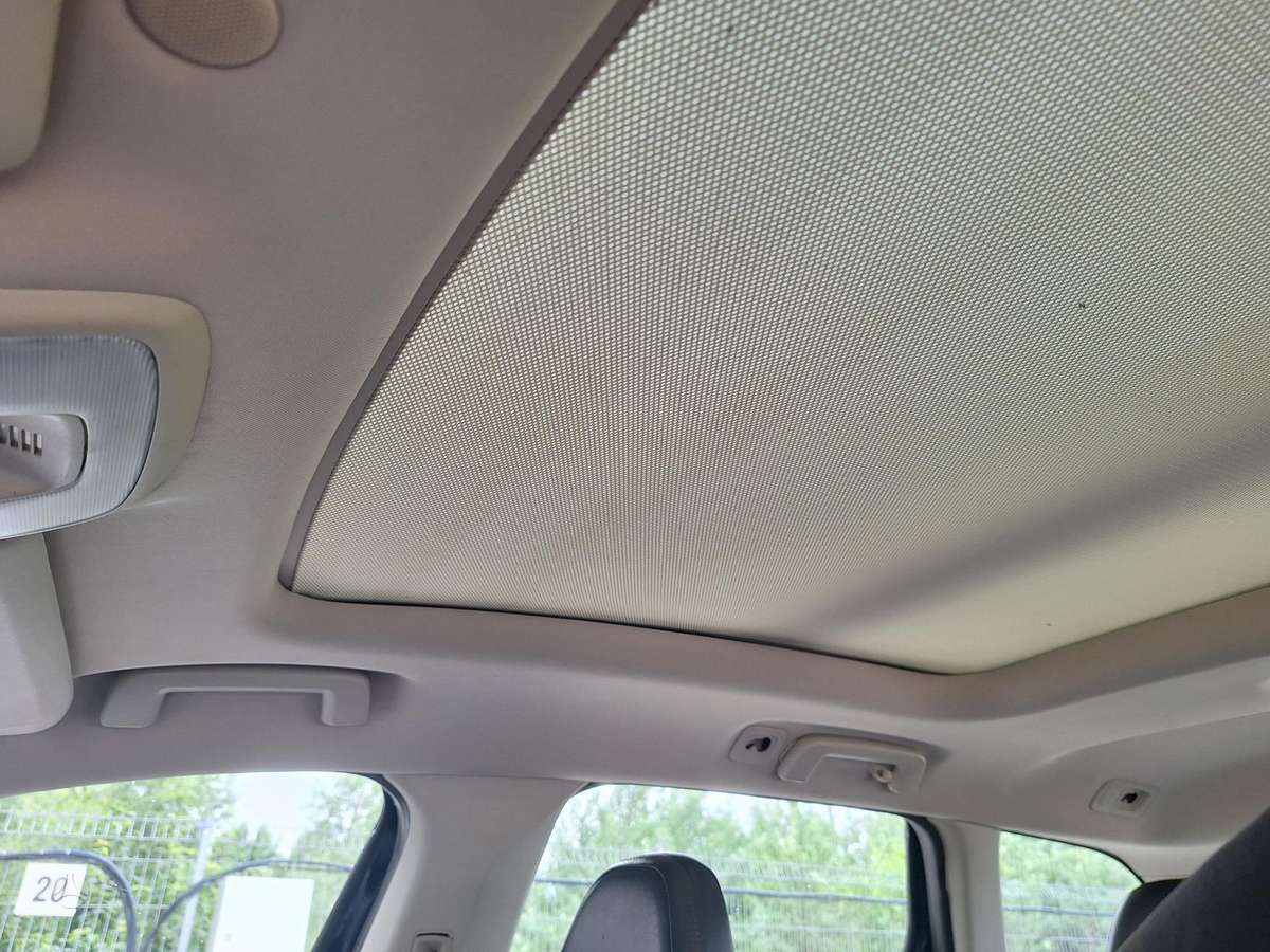 Volvo XC60 2010 — photo 26