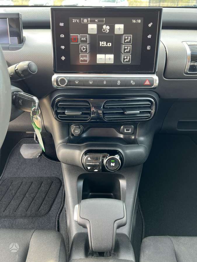 Citroen C4 2015 — photo 13