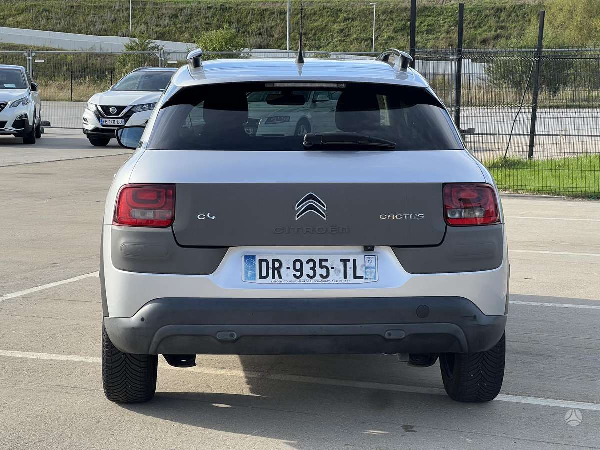 Citroen C4 2015 — photo 8