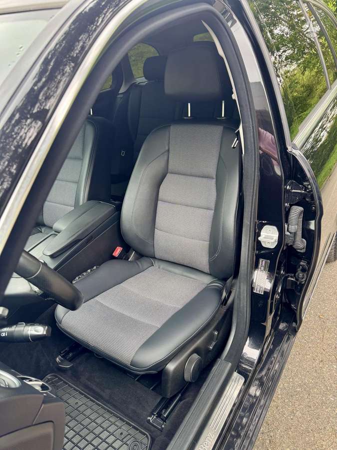 Mercedes-Benz C220 2013 — photo 8