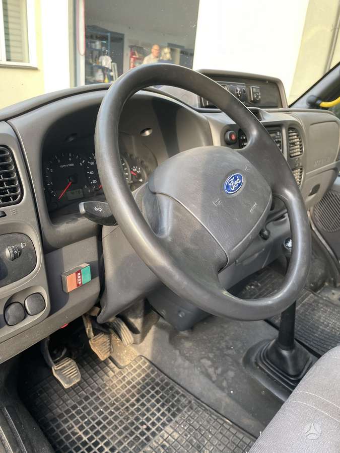 Ford Transit 2006 — photo 7