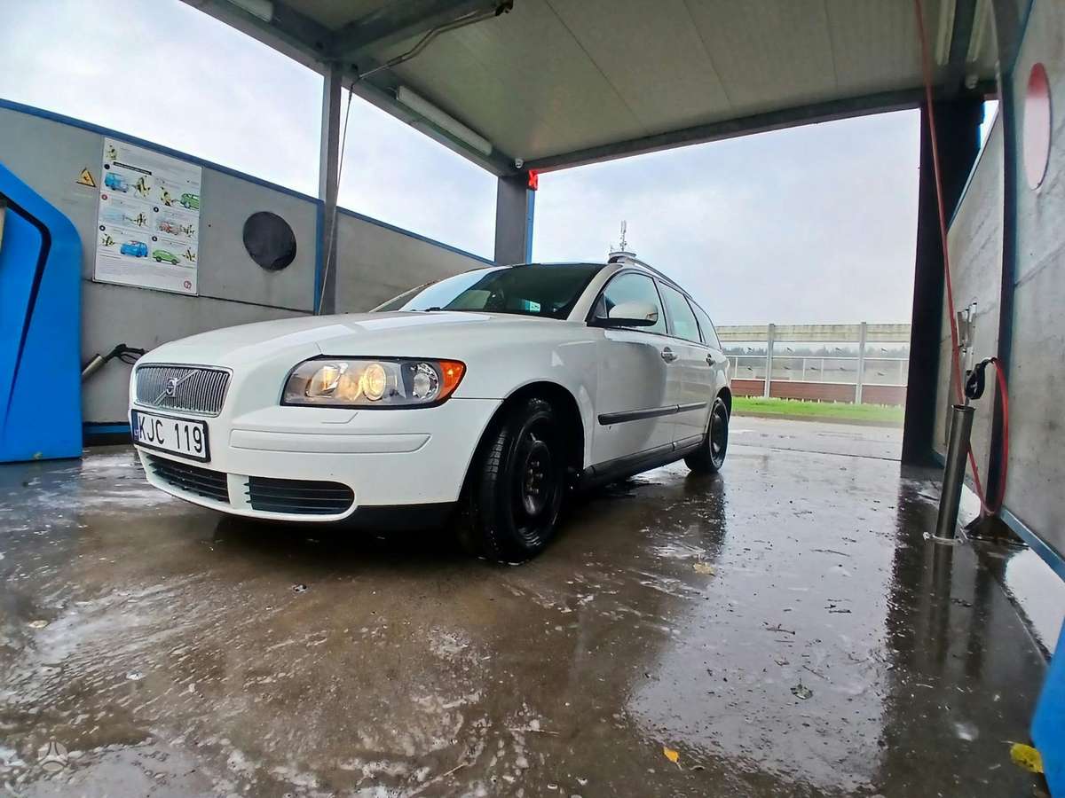 Volvo V50 2006 — vehicle for AFU Ukraine