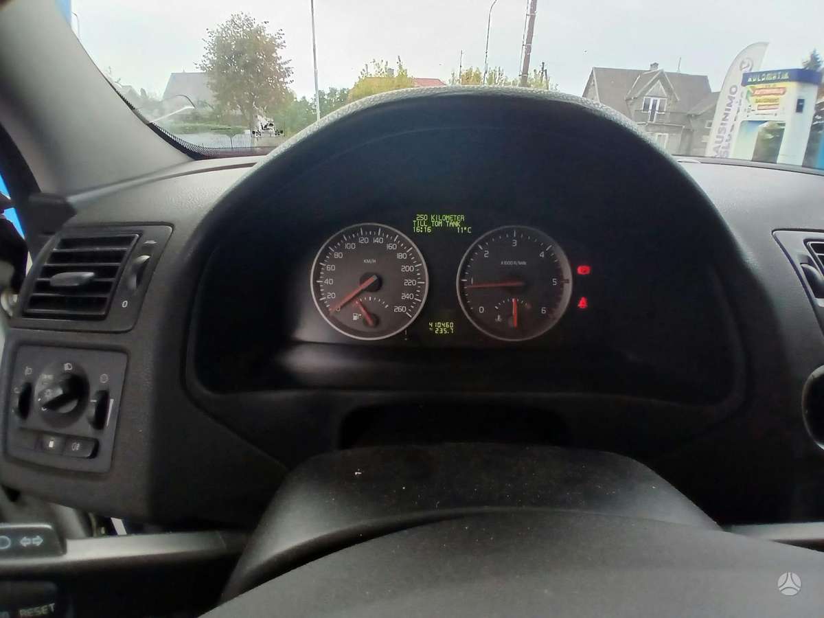 Volvo V50 2006 — photo 12