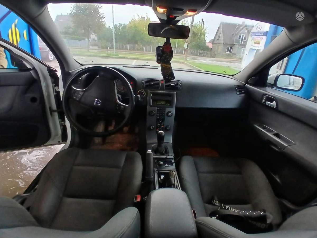 Volvo V50 2006 — photo 13