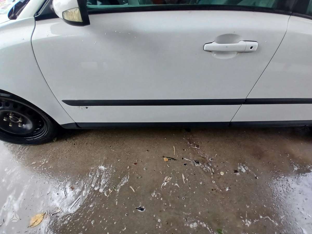 Volvo V50 2006 — photo 9