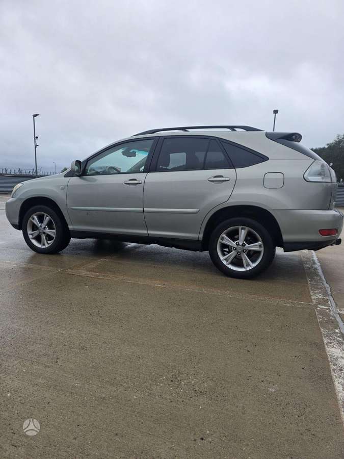 Lexus RX 2006 — салон