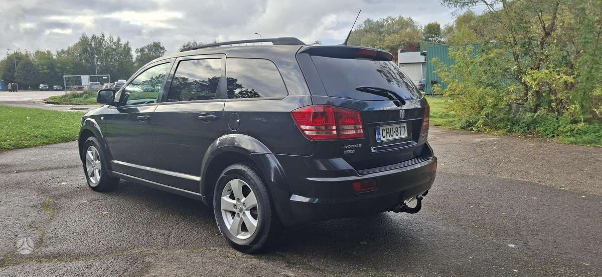 Dodge Journey 2010 — вигляд ззаду