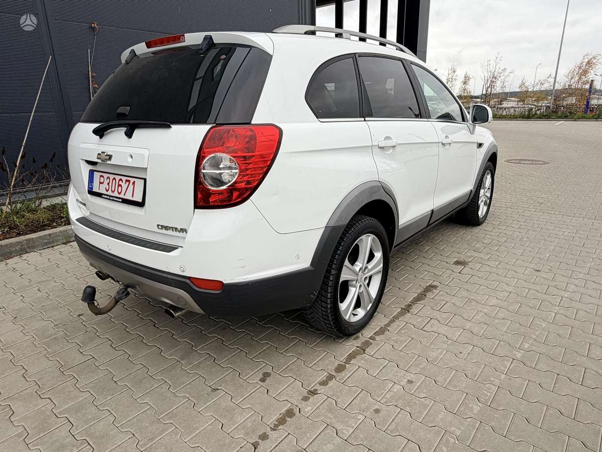 Chevrolet Captiva 2012 — двигун 2231 cm³, 184 HP (135kW)