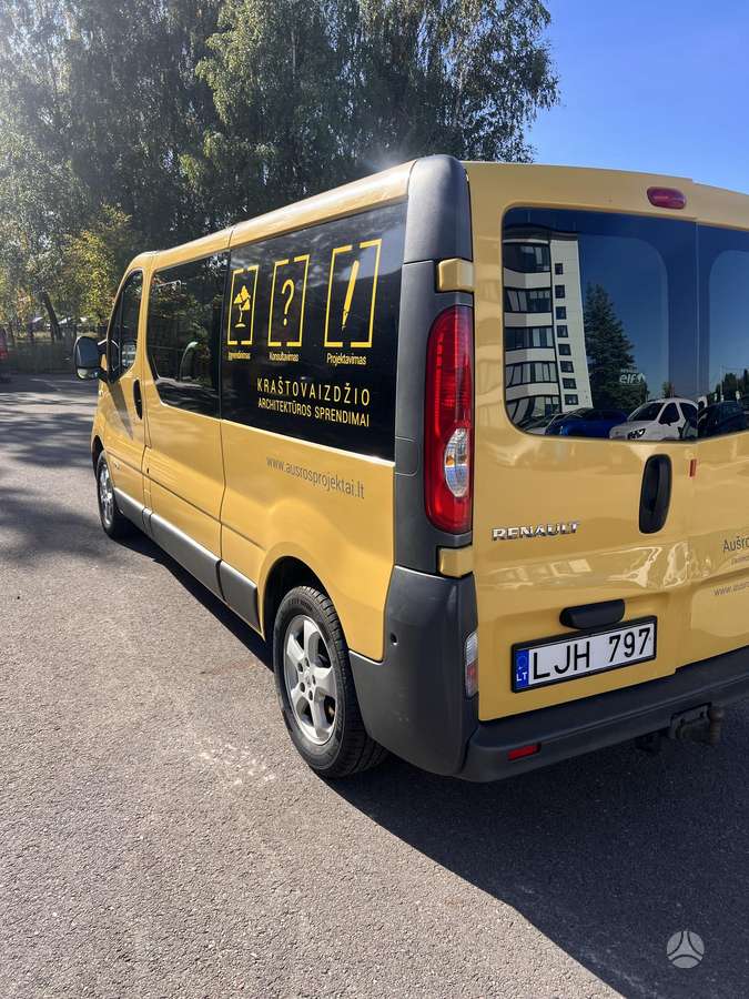 Renault Trafic 2011 — engine 1995 cm³, 114 HP (84kW)