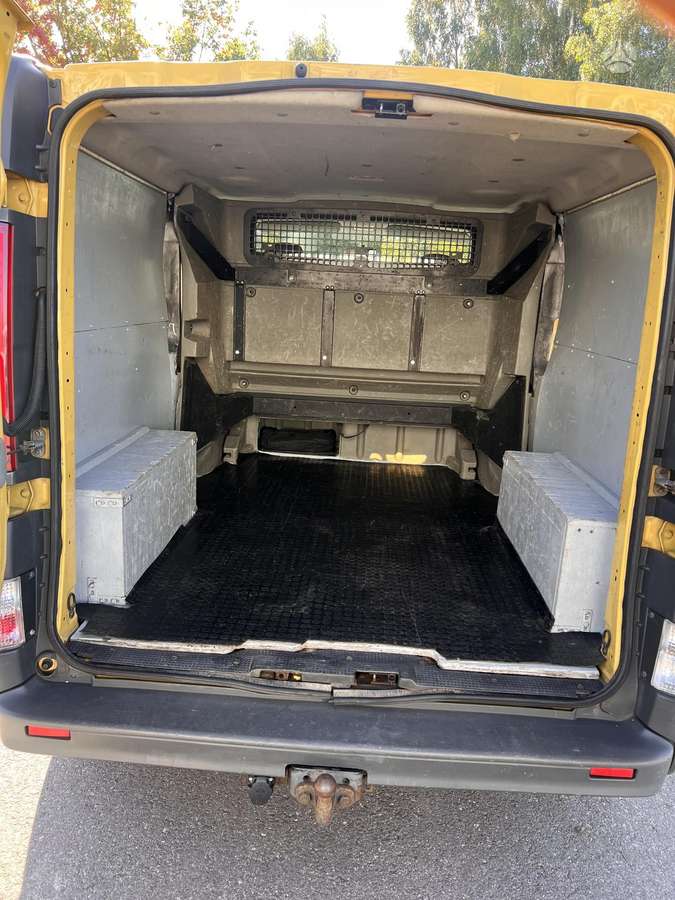Renault Trafic 2011 — photo 5