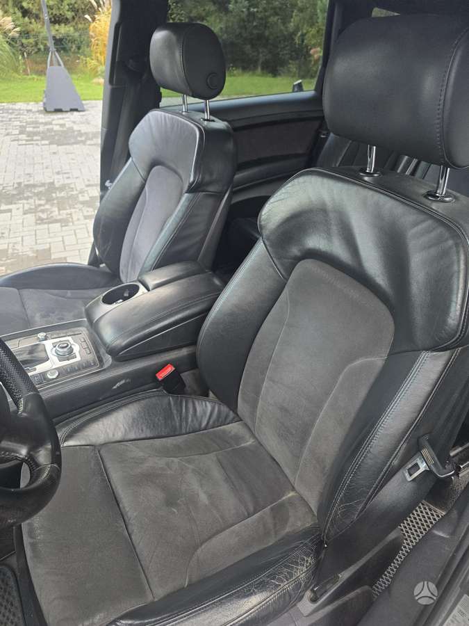 Audi Q7 2009 — photo 10