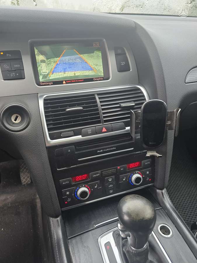 Audi Q7 2009 — photo 14