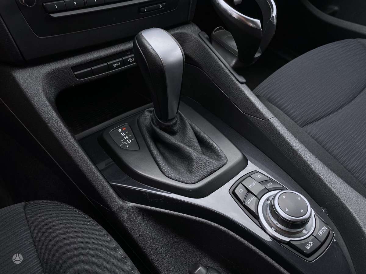 BMW X1 2011 — photo 15