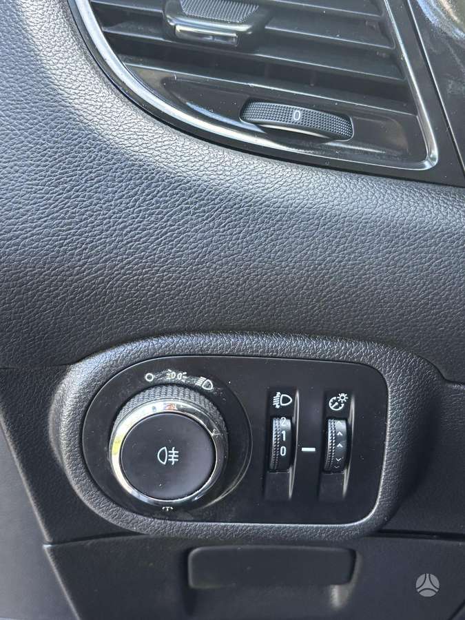 Opel Zafira 2012 — фото 22