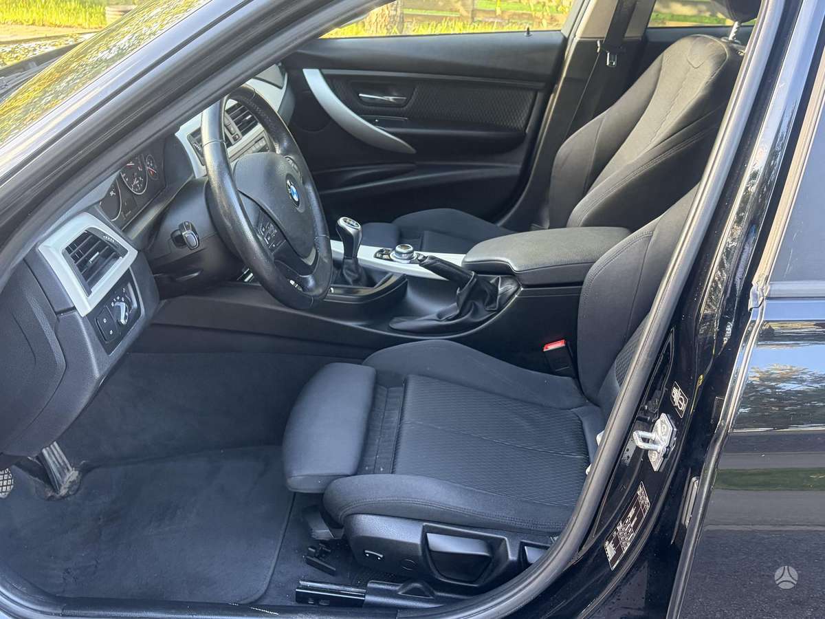 BMW 320 2014 — photo 10