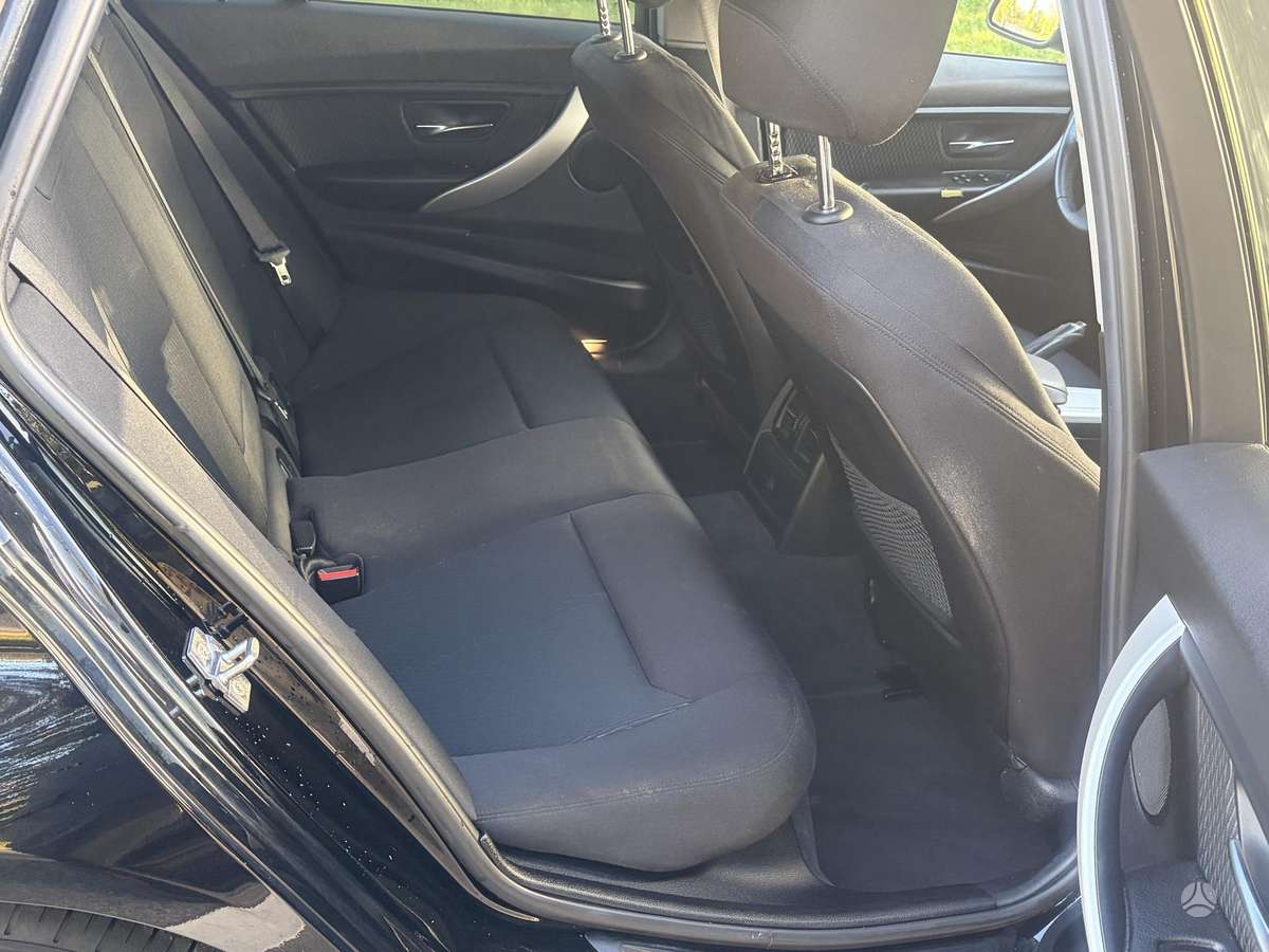 BMW 320 2014 — photo 12