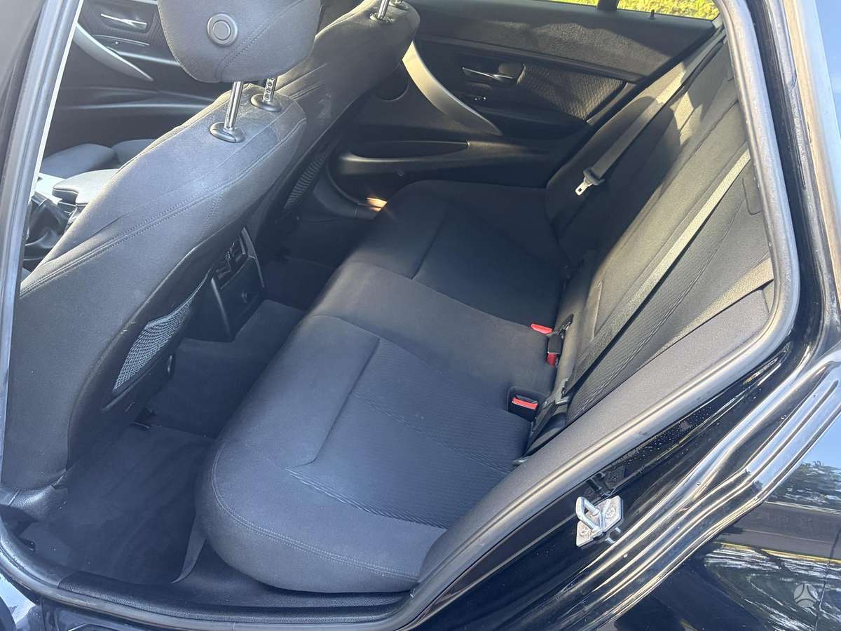 BMW 320 2014 — photo 13