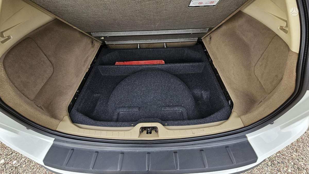 Volvo XC60 2009 — photo 14