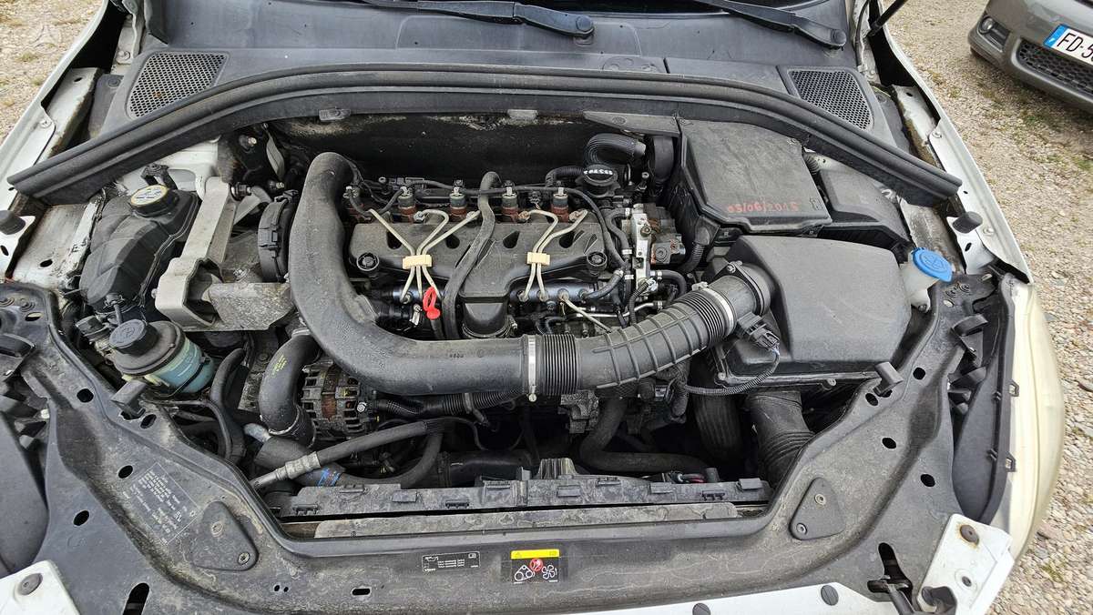 Volvo XC60 2009 — photo 18