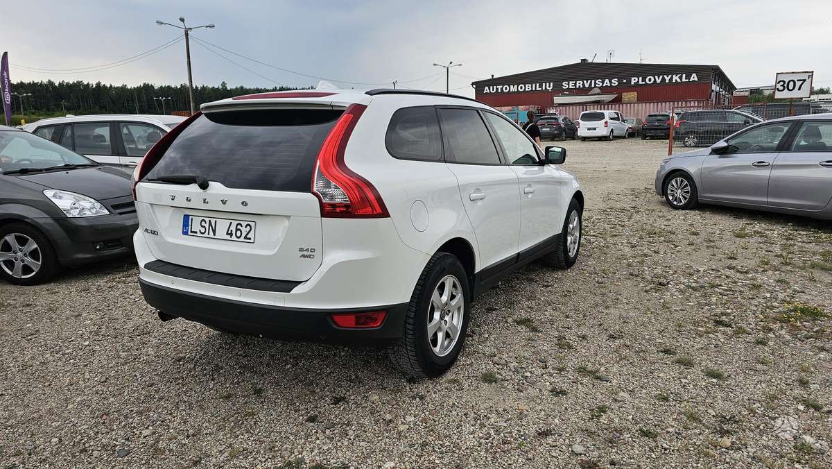 Volvo XC60 2009 — photo 6