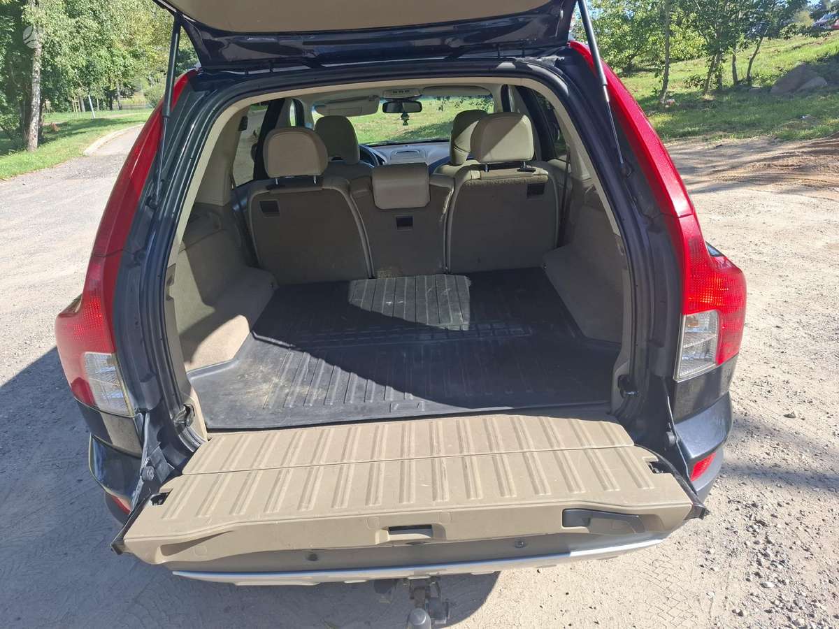 Volvo XC90 2006 — photo 17