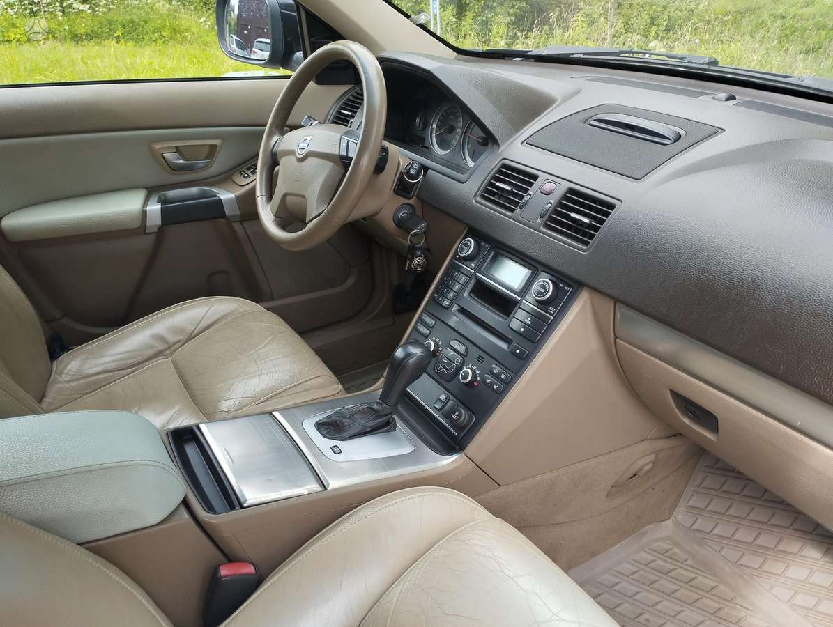 Volvo XC90 2006 — photo 30