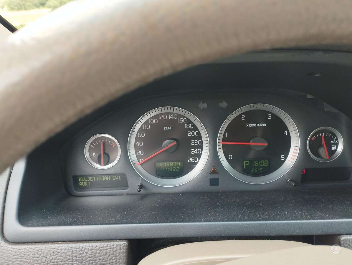 Volvo XC90 2006 — photo 33
