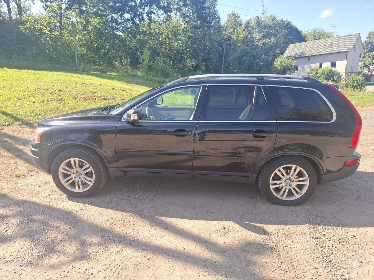 Volvo XC90 2006 — engine 2401 cm³, 185 HP (136kW)