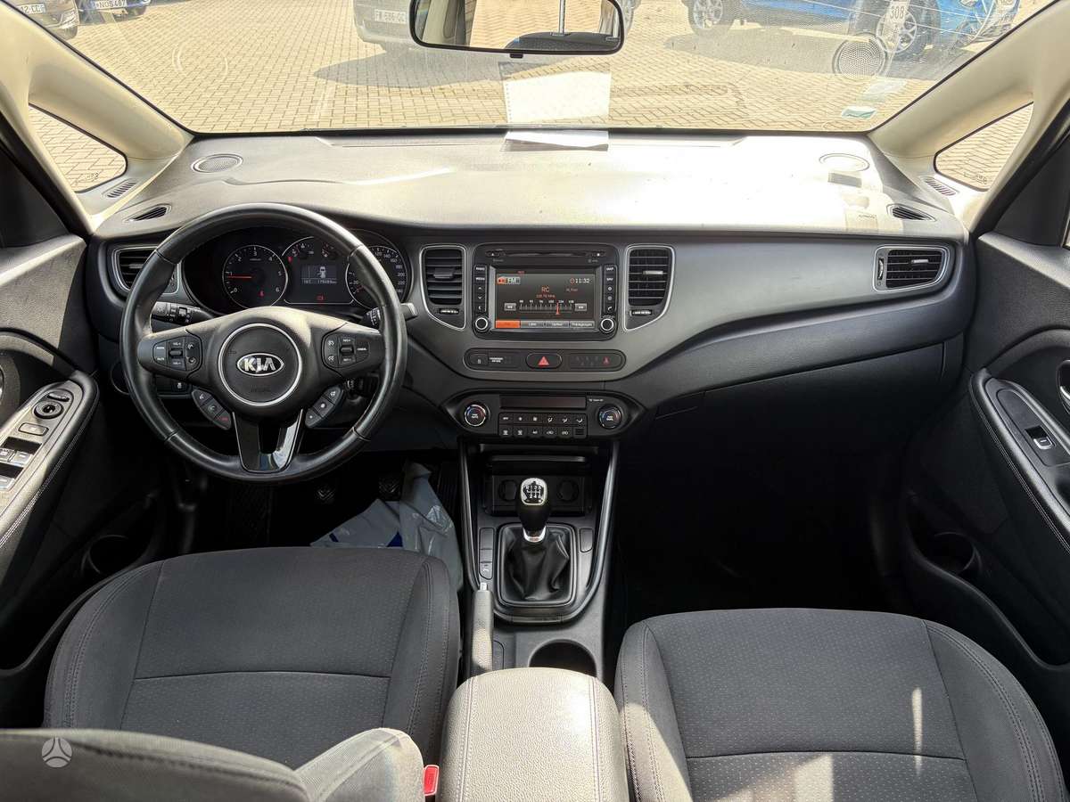 Kia Carens 2014 — photo 12