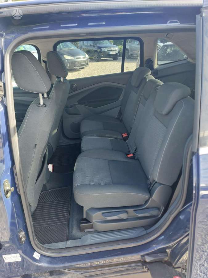 Ford Grand 2014 — photo 6