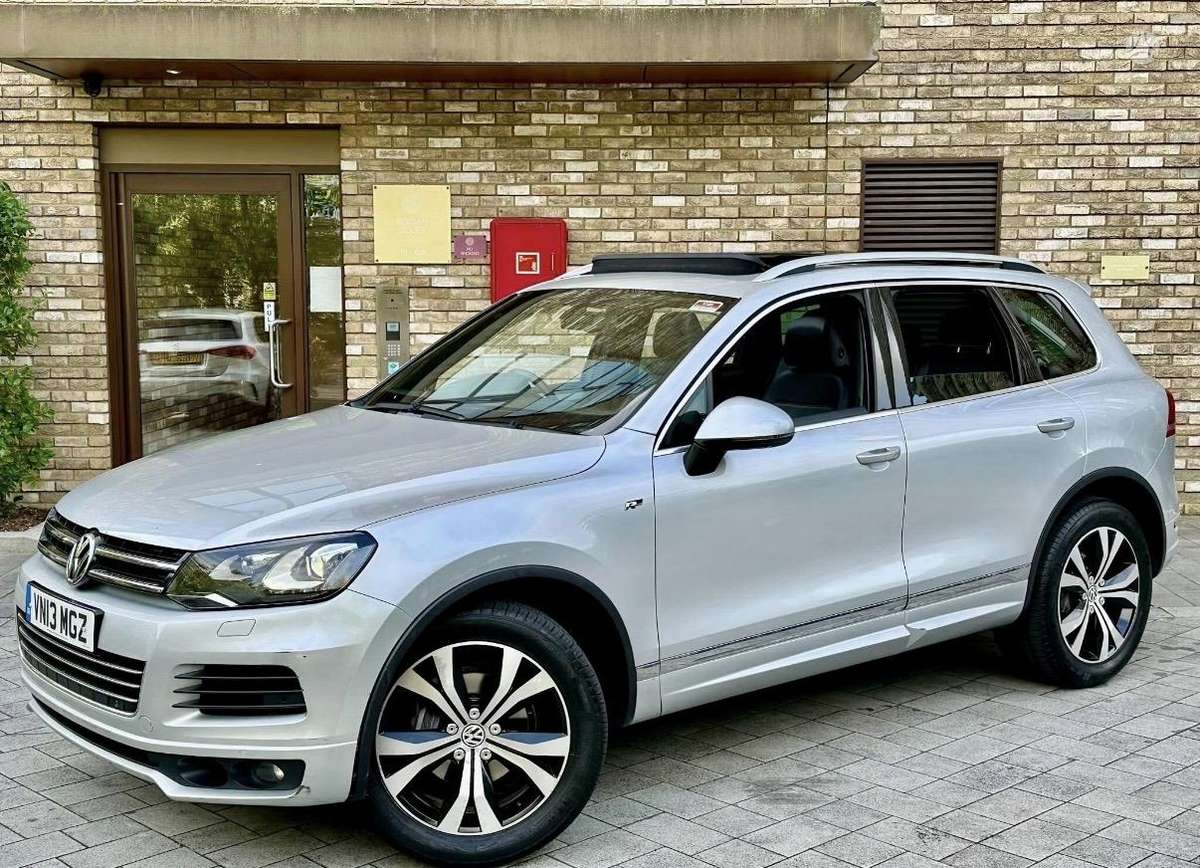 Volkswagen Touareg 2013 — engine 2967 cm³, 204 HP (150kW)